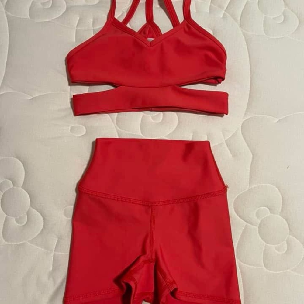 Five Coral Dance Set